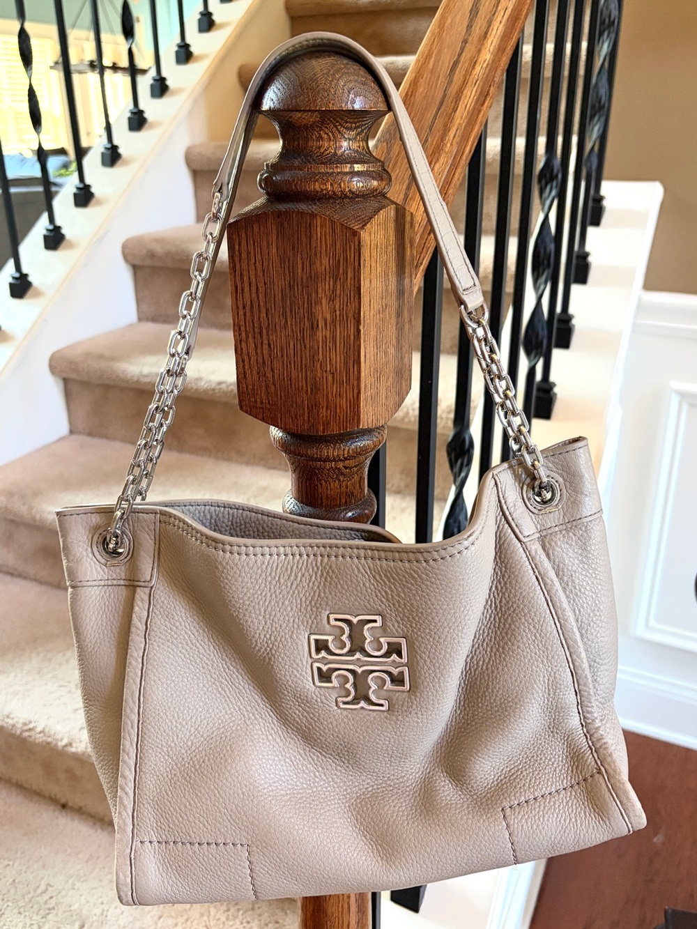 Tory Burch Britten French Grey Shoulder Bag- Excellent Condition!